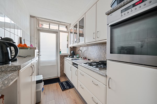 Medium property photo - Hilversumsestraat 30, 2574 XG Den Haag